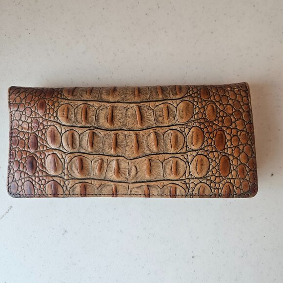 NWOT Brahmin Fold Over Wallet Almond Melbourne with snap closure - Picture 1 of 5